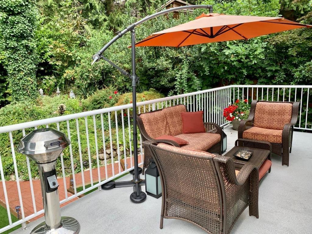 Beautiful Modern Suite North Vancouver Esterno foto
