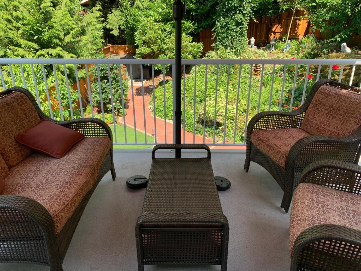 Beautiful Modern Suite North Vancouver Esterno foto